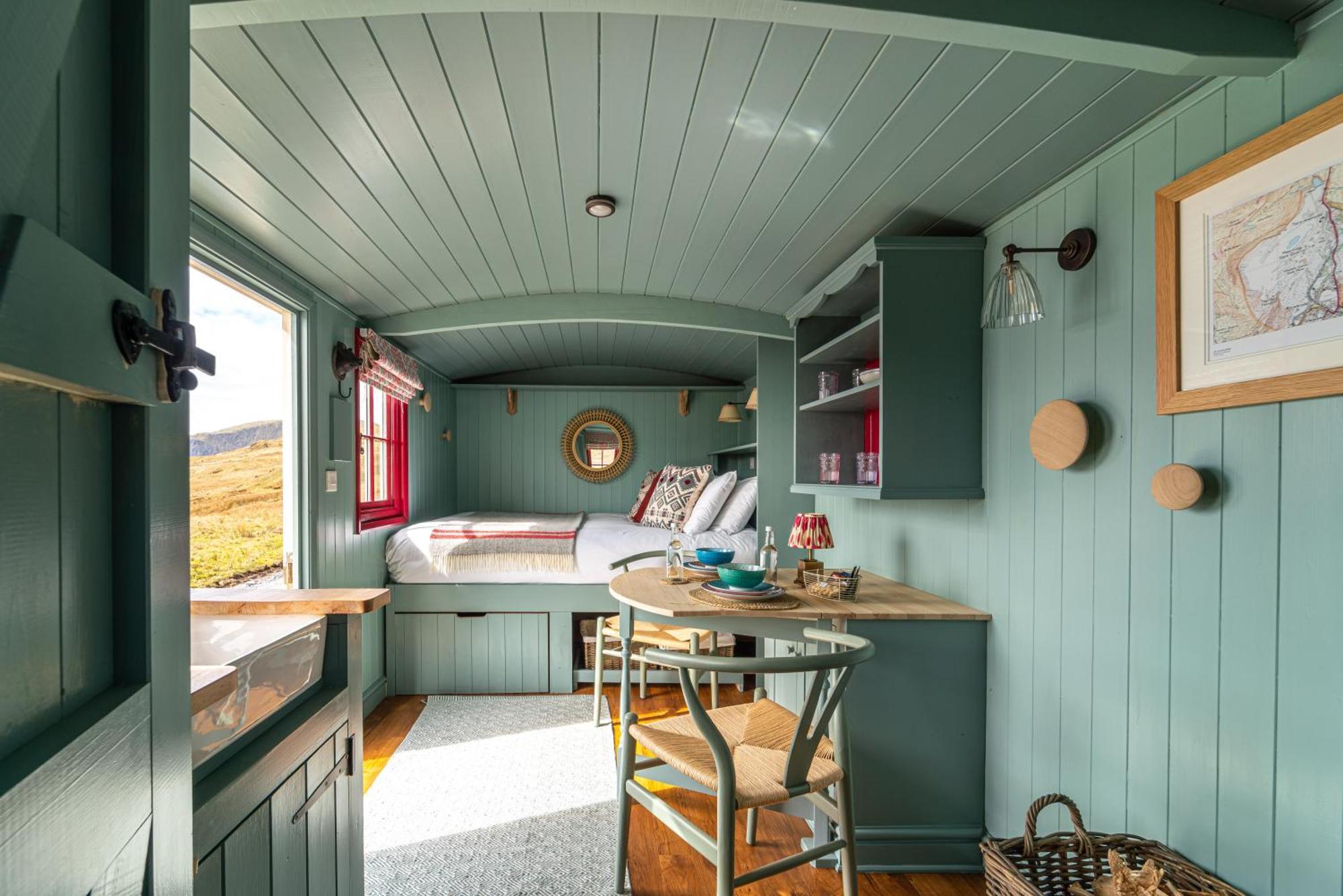 Отель Barlwyd Glamping Блайнай-Фестиниог Экстерьер фото